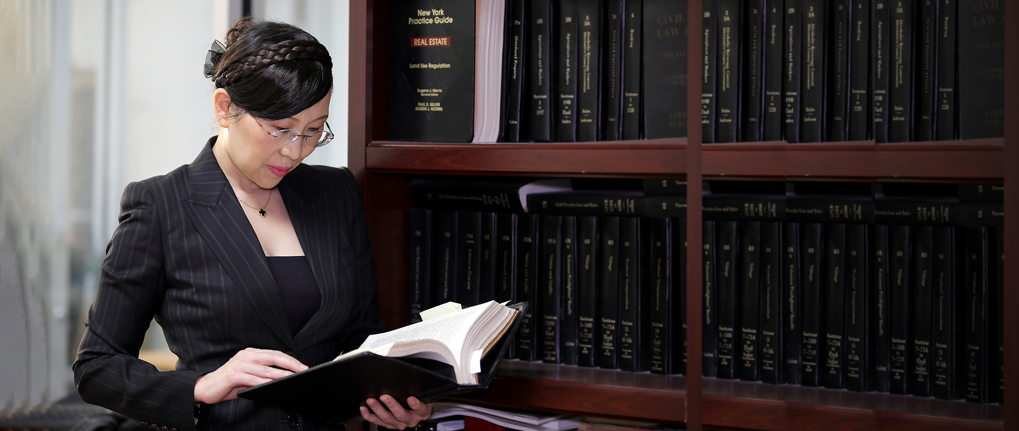 Lawyer Fengli Guo Reading